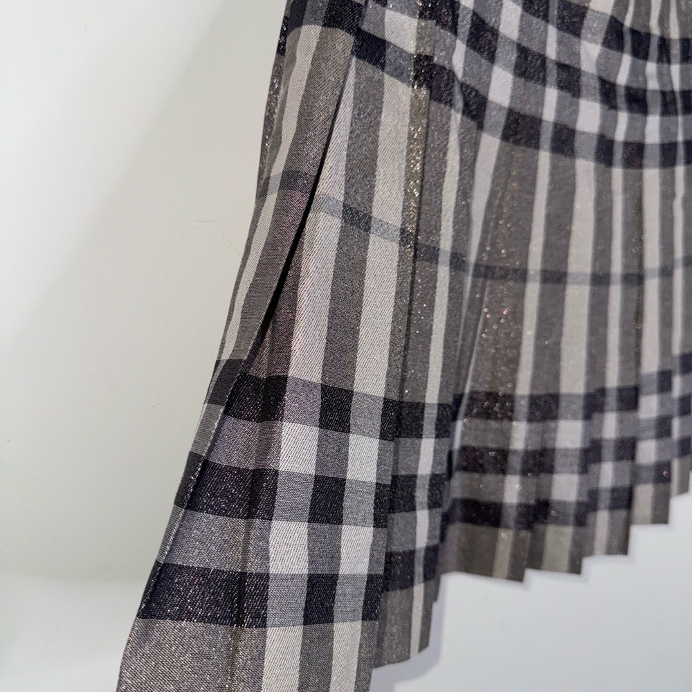 Burberry London Women’s Plaid Print Mini Skirt - Picture 12 of 12